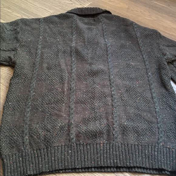 Bugatchi | Vintage Pine Green and Charcoal Knit V-Neck Sweater Size Large - Picture 13 of 14